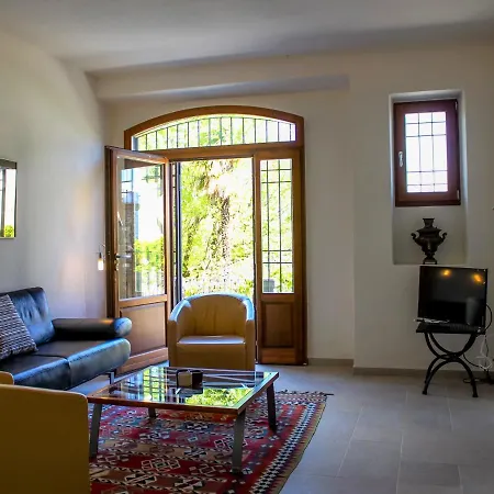 Holiday home Ambra